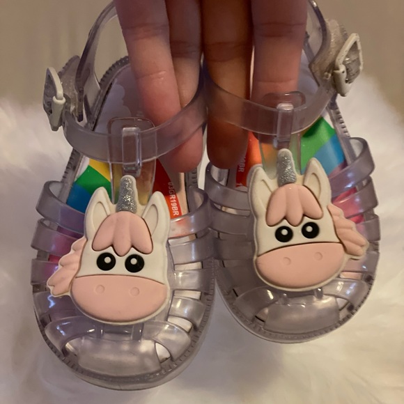 mini melissa unicorn size 10